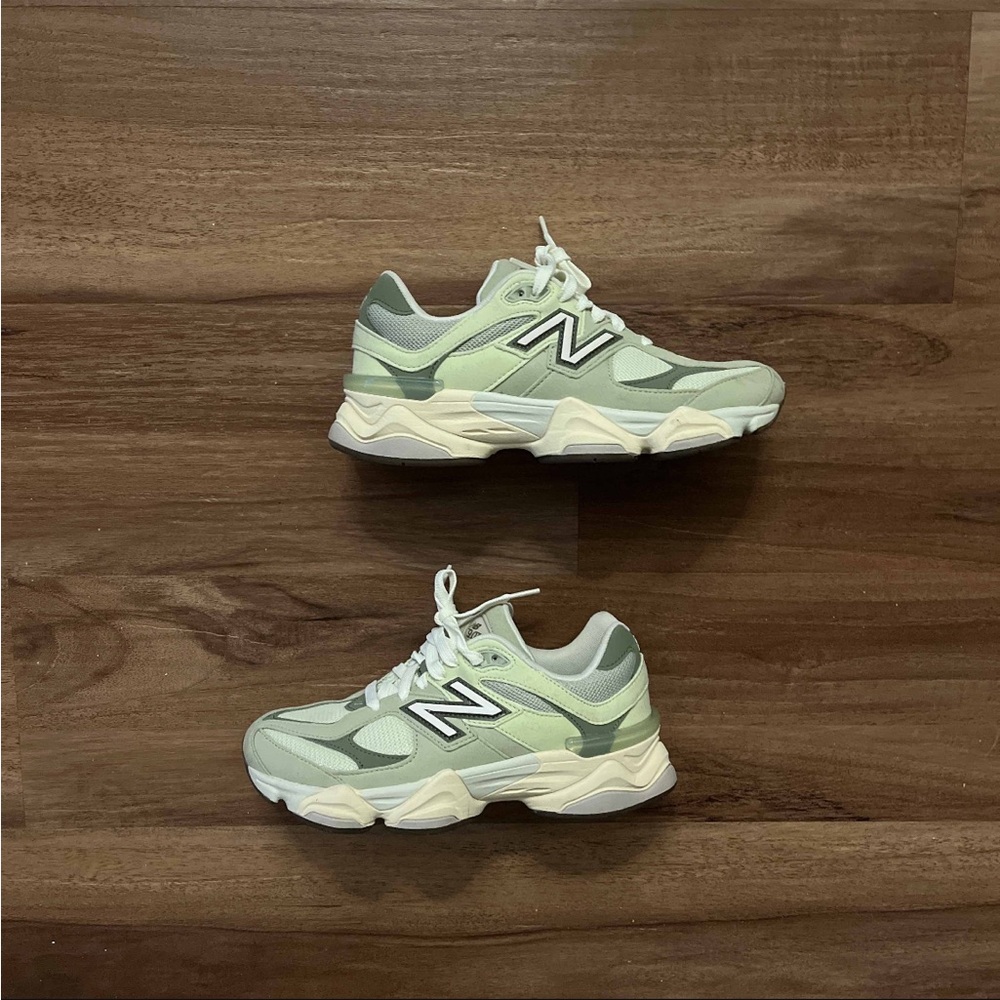 New Balance - 9060 Olivine